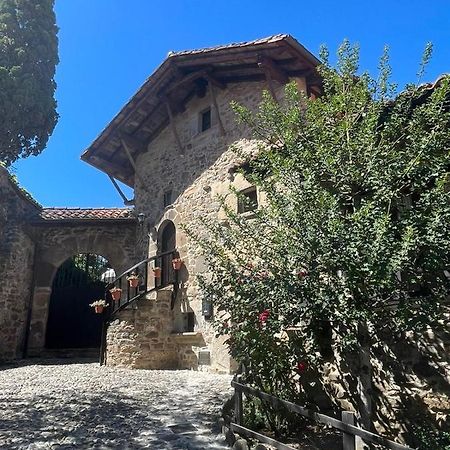 Little Tower Villa Potes Exterior foto